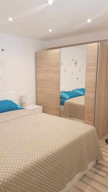 Apartman Sevilya Kostrena Exterior foto